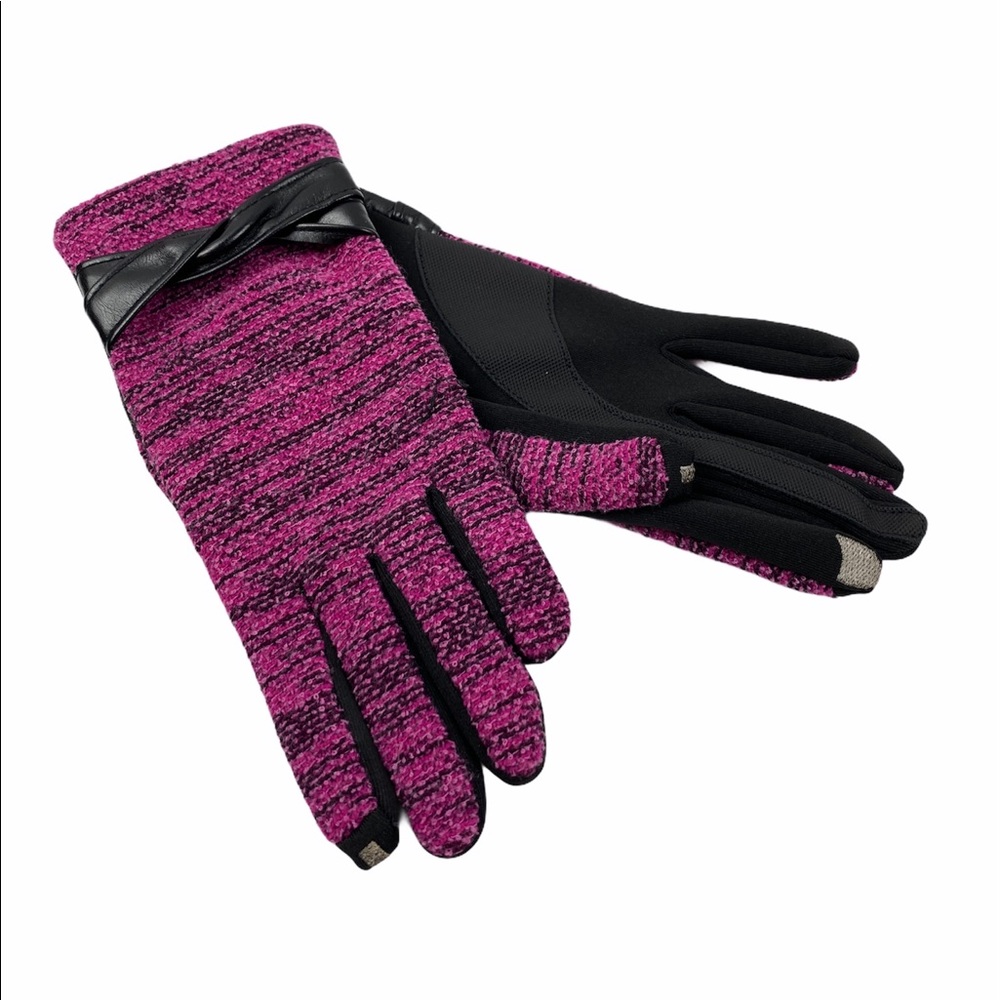 Isotoner women’s smart touch gloves
